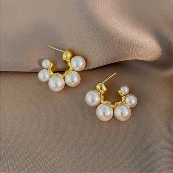 "Now & Forever" Luxury Pearl Gold Mini Hoop Statement Minimalist Dainty Earrings - Picture 2 of 7